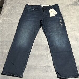 Calvin Klein Straight Fit Jeans NWT